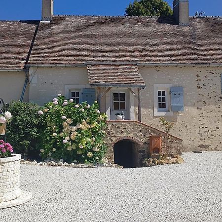 Ecommoy La Petite Maison Dans La Prairie מראה חיצוני תמונה