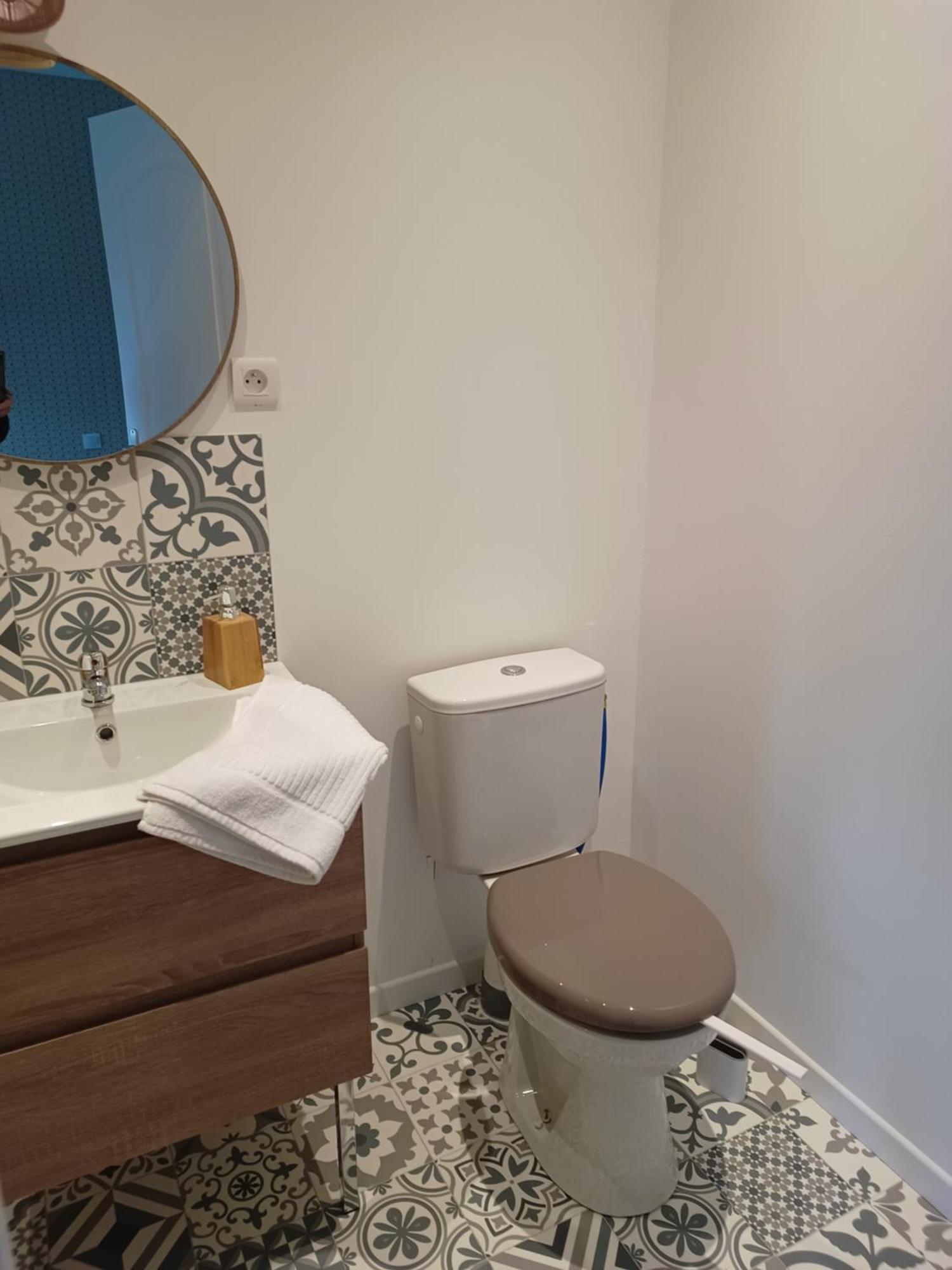 Ecommoy La Petite Maison Dans La Prairie מראה חיצוני תמונה